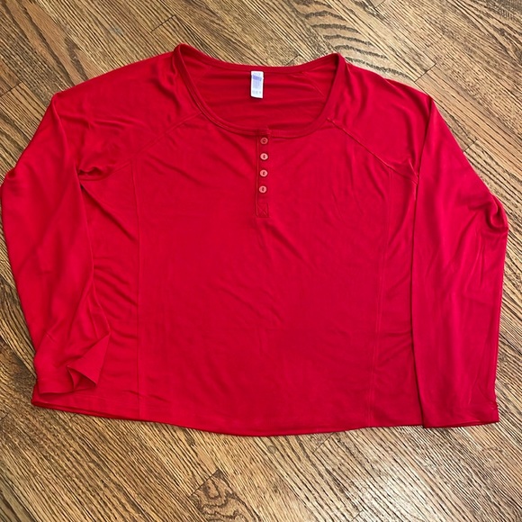 FREE when bundled with any item | Long-Sleeved Henley Pajama Top | Womens size M - Picture 1 of 3